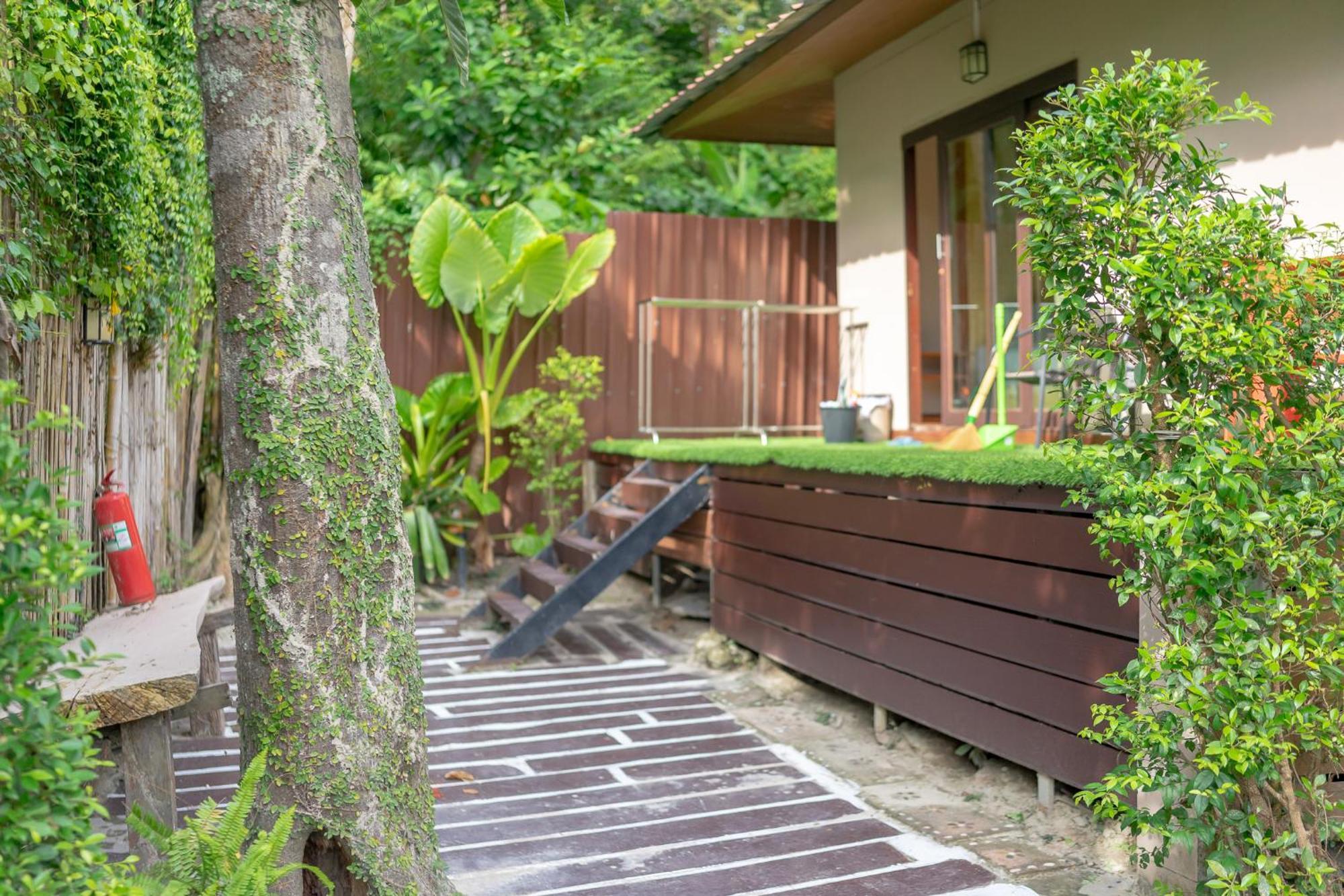 Good Mood Resort Koh Lipe Bagian luar foto